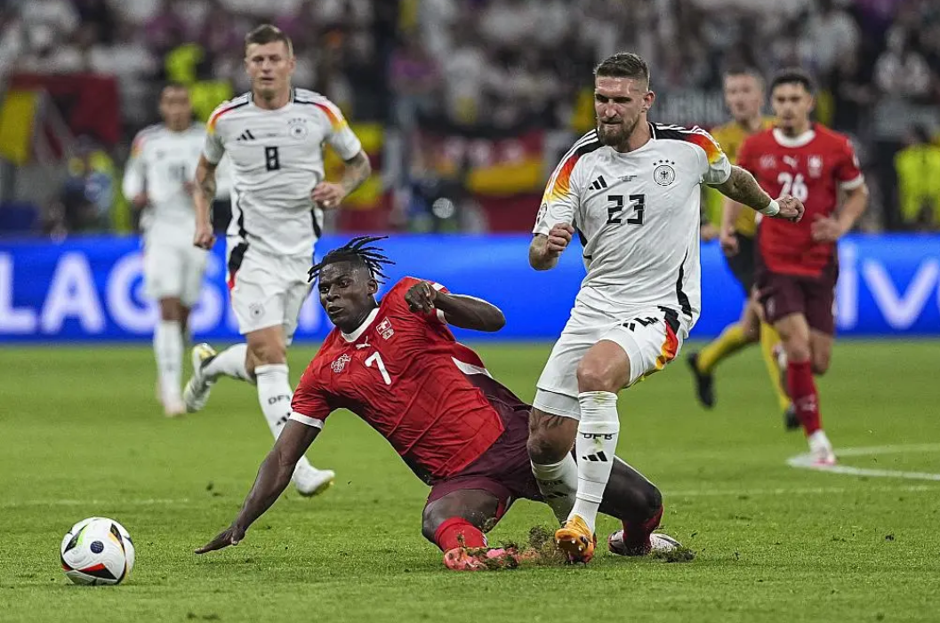 欧洲篮球大赛决战在即，胜败之间展开对决的简单介绍